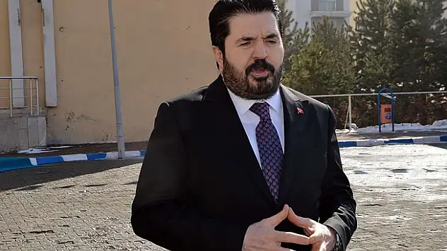 Savcı Sayan: 'Kürtler kimsenin rehinesi değildir'