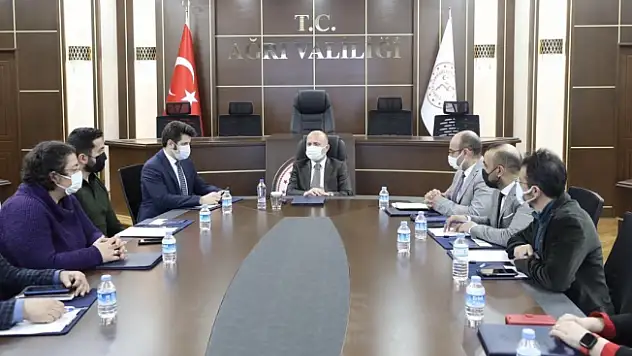 Vali Varol'un Başkanlığında Koronavirüs Değerlendirme Toplantısı