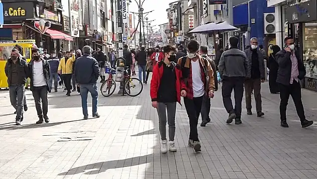 Teravih Namazının Camide Kılınması Konusunda Fikirler Karışık