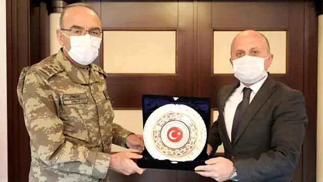 9. Kolordu Komutanı Tümgeneral Erhan Uzun'dan Vali Varol'a Ziyaret