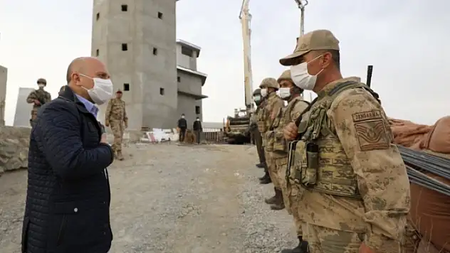 Vali Varol'dan Jandarma Asayiş Komando Bölük Komutanlığına Ziyaret