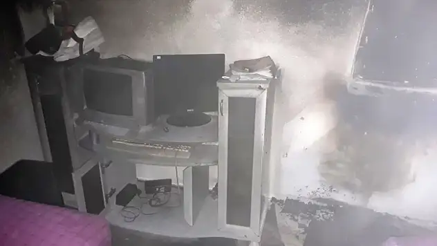 Ağrı'da bir evde çıkan yangın paniğe neden oldu