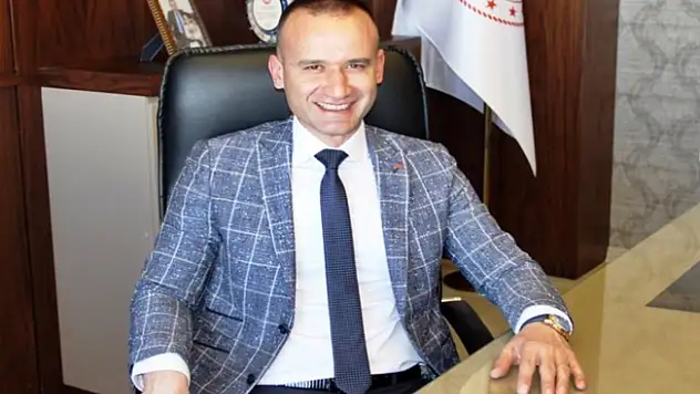 Ağrı Milli Eğitim Müdürü'nü Gören Var Mı?