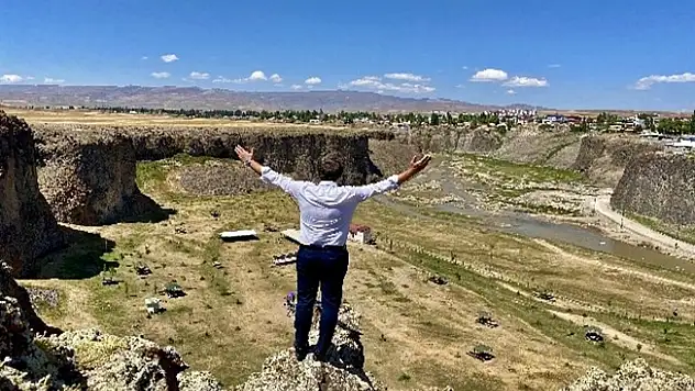 Murat Kanyonu ziyaretçilerin ilgi odağı oldu