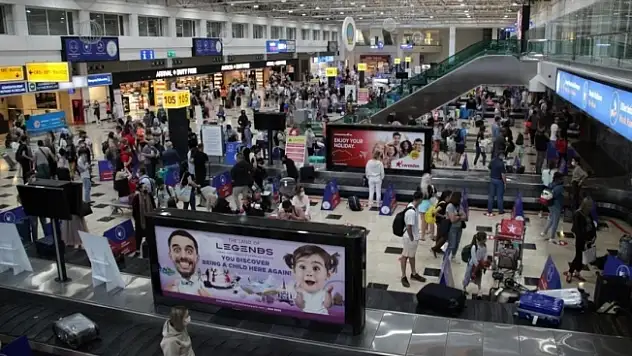 Turizmcilerin Yüzü Gülmeye Başladı