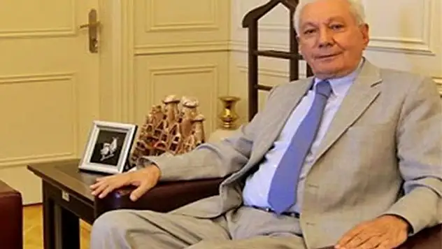 Ağrı bir değerini daha kaybetti, Prof. Dr. Yaşar Eryılmaz vefat etti