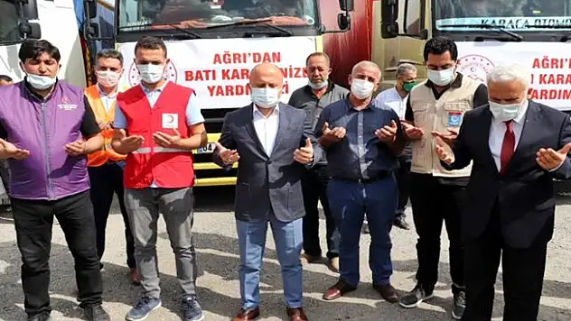 Ağrı'da Afetzedelere 4 Tır Gıda ve İhtiyaç Malzemeleri Gönderildi