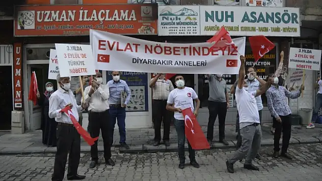 Ağrı'ya Gelen Diyarbakır Anneleri PKK'yı Lanetledi!