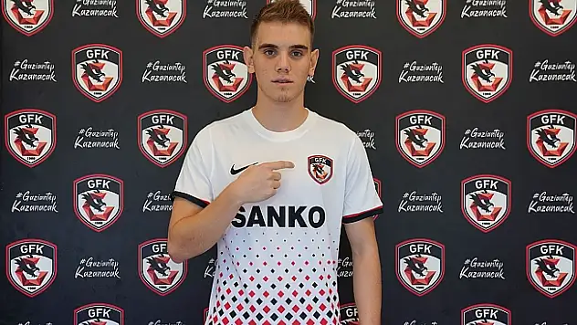 Berke Gürbüz Gaziantep 5 Yıllığına FK'da