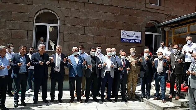 Cezmi Gök Camii, Cuma namazı ile ibadete açıldı