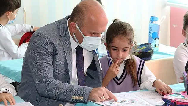 Ağrı'da İlköğretim Haftası Kutlamaları Düzenlendi