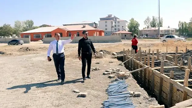 İsmail Çalgan, Tutak ve Patnos ilçesinde incelemelerde bulundu