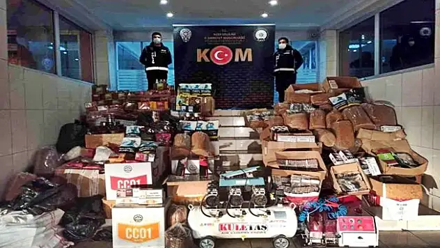 Ağrı'da kaçak tütün operasyonu yapıldı