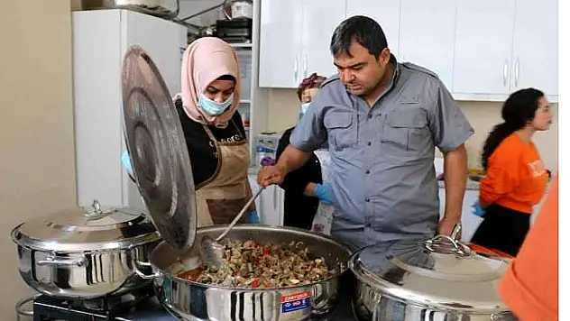 Kaymakam Alper Balcı Tekstil İşçileriyle Bir Araya Geldi