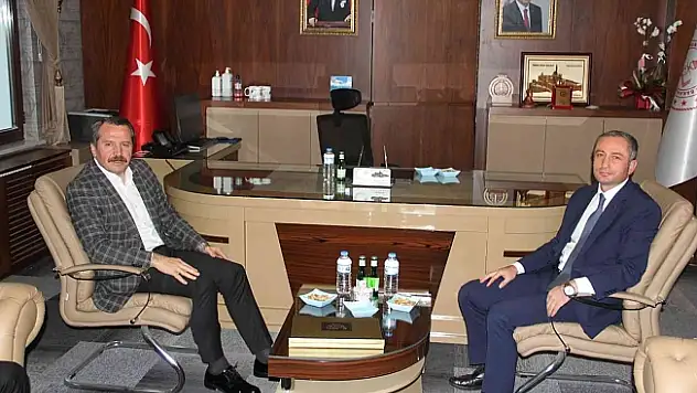 Memur Sen Genel Başkanı Yalçın'dan Ağrı Milli Eğitim Müdürüne Ziyaret
