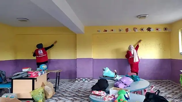 Taşlıçay'da anasınıfı öğrencilerine sürpriz yapıldı