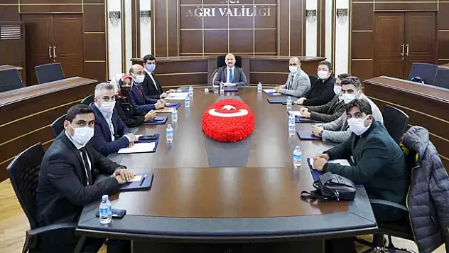 Ağrı'da Covid-19 değerlendirme toplantısı yapıldı