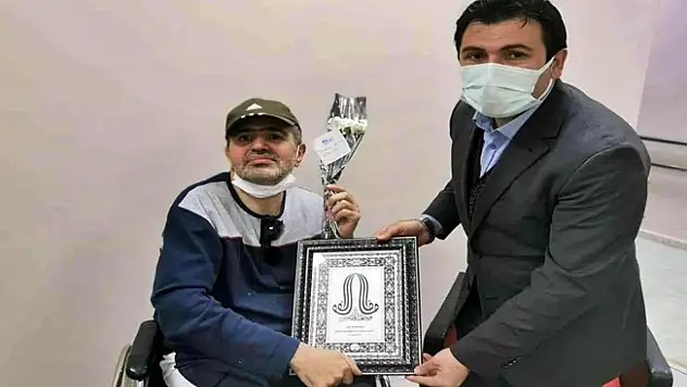 Mehmet Nuri Yıldız'dan öğretmenine anlamlı ziyaret