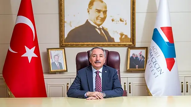 Rektör Karabulut'un 24 Kasım Öğretmenler Günü Kutlama Mesajı