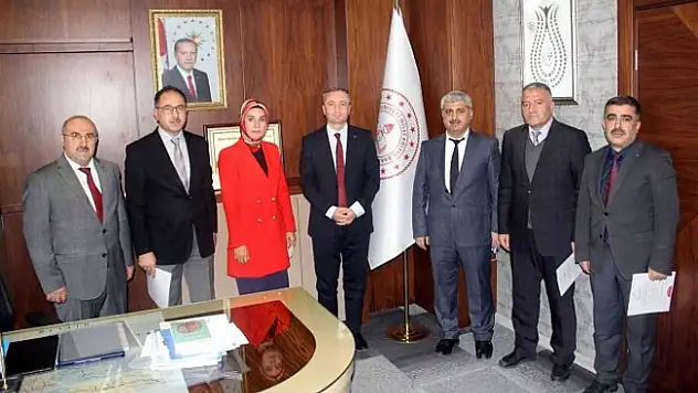 Ağrı'da 'Okulum Temiz Projesi' Belgeleri Verildi