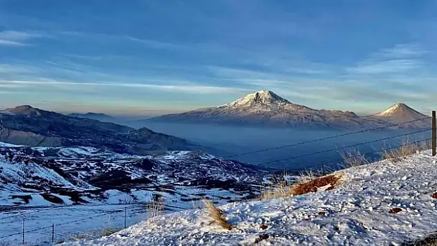 Ağrı Dağı ihtişamıyla göz kamaştırıyor