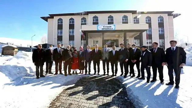 Ağrı'da Şehit Gökhan Gültekin Kütüphanesi Açıldı