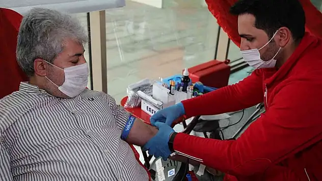 Erzurum sağlık çalışanlarından örnek davranış