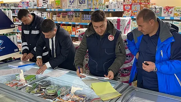 Ağrı Belediyesi Zabıta Ekiplerinden Şeker Denetimi