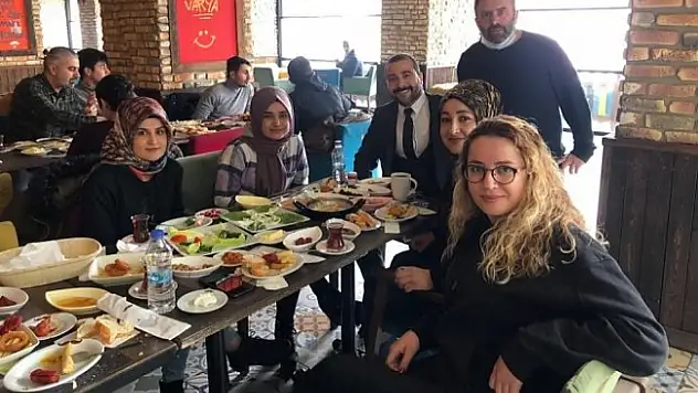 Ağrı'da Sağlık Hak Sen üyeleri kahvaltıda buluştu