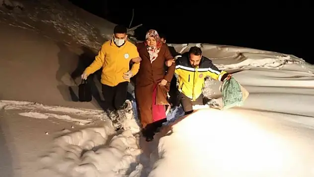 Hamur'da sağlık ekipleri hasta için seferber oldu!