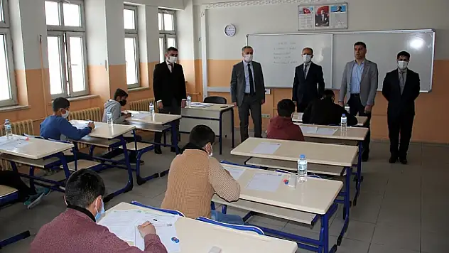 Ağrı'da 4, 8 ve 10 sınıf öğrencilerine yönelik ABİDE araştırması sınavı tamamlandı