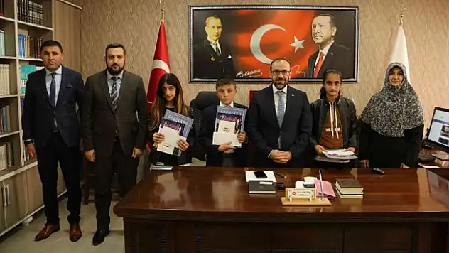 Ağrı'da dereceye giren öğrenciler ödüllendirildi