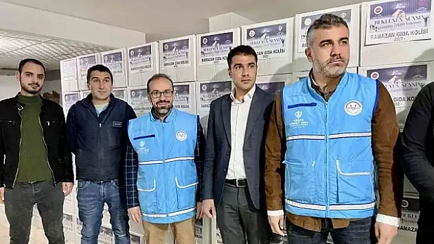 Ağrı'da hayırseverlerin yardımları ihtiyaç sahiplerine dağıtılıyor