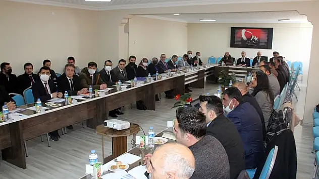 Ağrı Milli Eğitim Müdürü Kökrek, Hamur ve Diyadin ilçelerini ziyaret etti