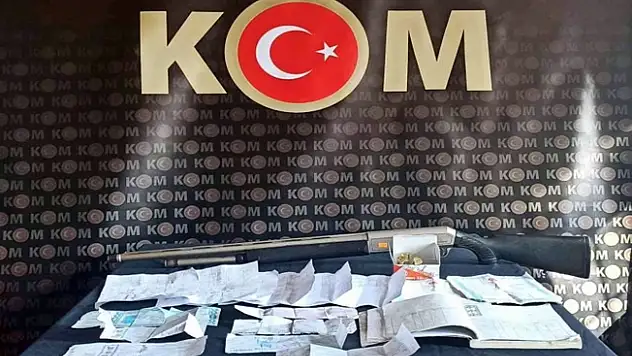 Ağrı'da tefecilere eş zamanlı operasyon yapıldı!