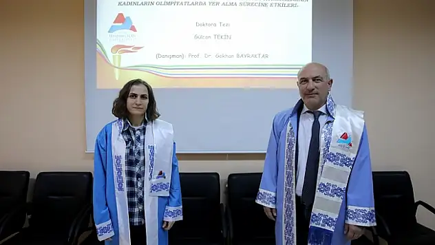 AİÇÜ'de ilk doktora mezun oldu