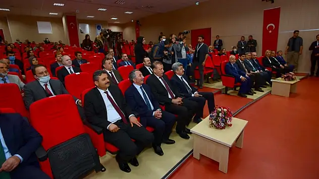 AİÇÜ Rektörü Bölge Üniversiteleri Toplantısına Katıldı