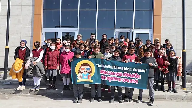 Başkan Sayan, Dünya Ağrılılar Gününde köy çocuklarını unutmadı