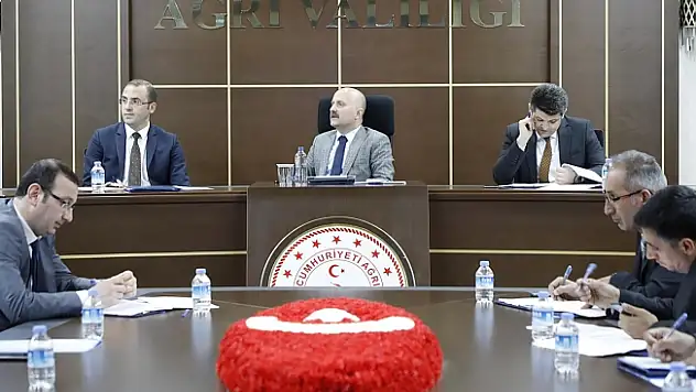 Vali Varol, Muhtarlarla Bir Araya Geldi