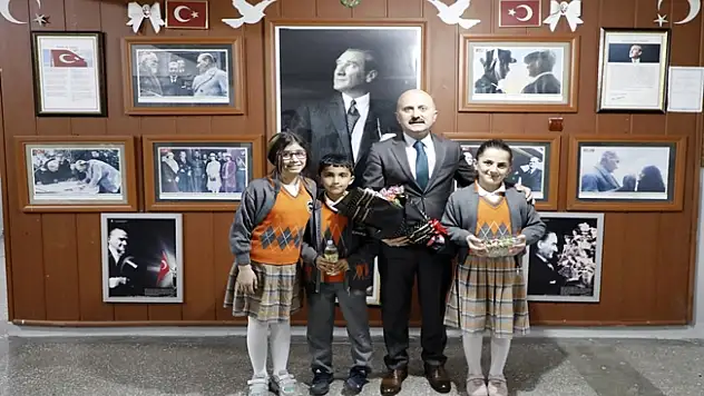 Vali Varol, Şeref Saraçoğlu İlkokulunu Ziyaret Etti