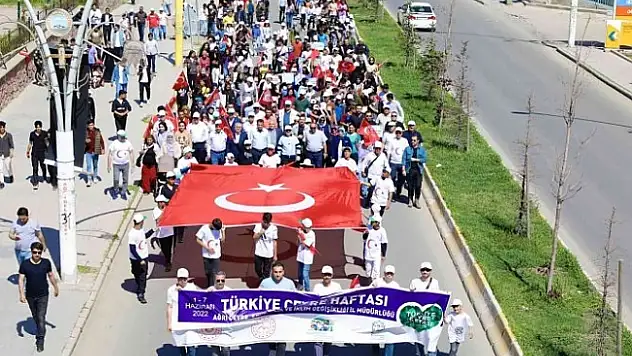 Ağrı'da Çevre Yürüyüşü Düzenlendi