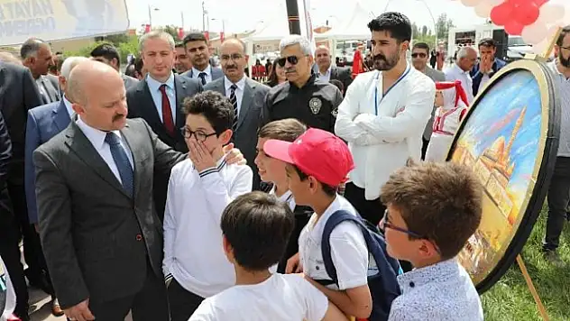 Ağrı'da Hayat Boyu Öğrenme Şenliği yapıldı
