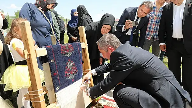Eleşkirt'te 'Hayat Boyu Öğrenme Şenlikleri'