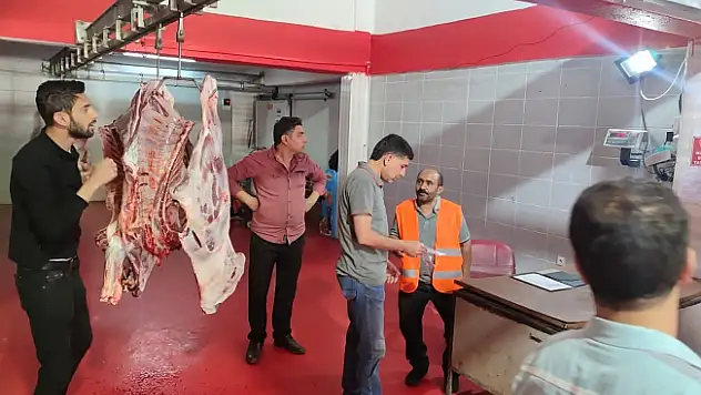 Ağrı Belediyesi Kurban Bayramı'nda tam kapasite çalışıyor