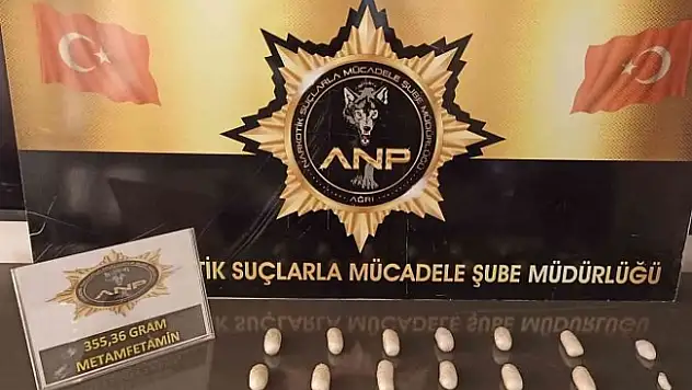 Ağrı'da bir kişinin bağırsağında 12 kapsül metamfetamin maddesi ele geçirildi