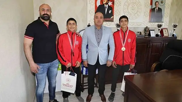 Ağrılı Ahmetcan Avrupa Boks Şampiyonasında mücadele edecek