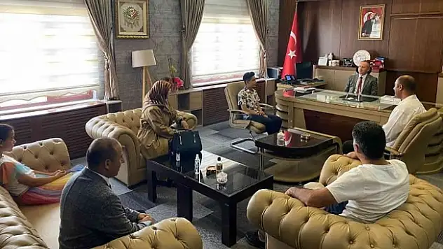 Müdür Kökrek, LGS Türkiye birincisini ağırladı