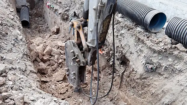 Ağrı'da 20 yıllık altyapı sorunu Başkan Sayan'ın talimatıyla çözüldü