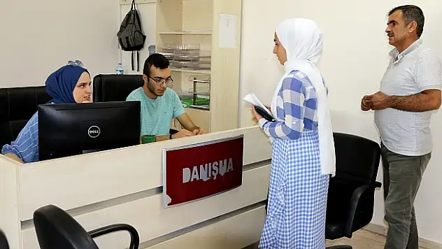 AİÇÜ, yoğun bir kayıt dönemi geçiriyor