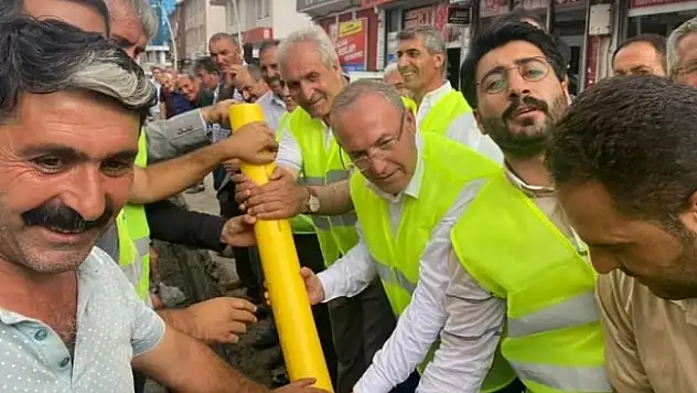 Eleşkirt'te doğalgaz çalışmalarına başlandı